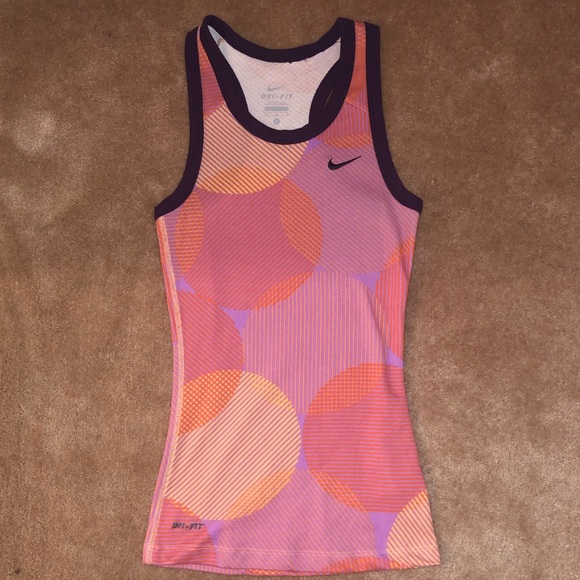 Girls’ Matching Nike Athletic Set - Picture 6 of 8